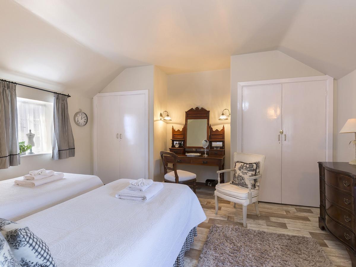 Box Cottage Бродуей Екстериор снимка
